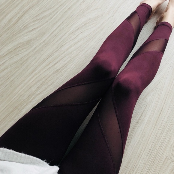 ‼️Last 1‼️Maroon Mesh Insert Leggings - Picture 3 of 8